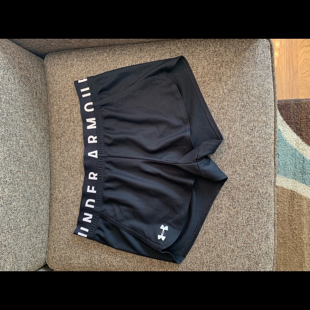under armour loose shorts